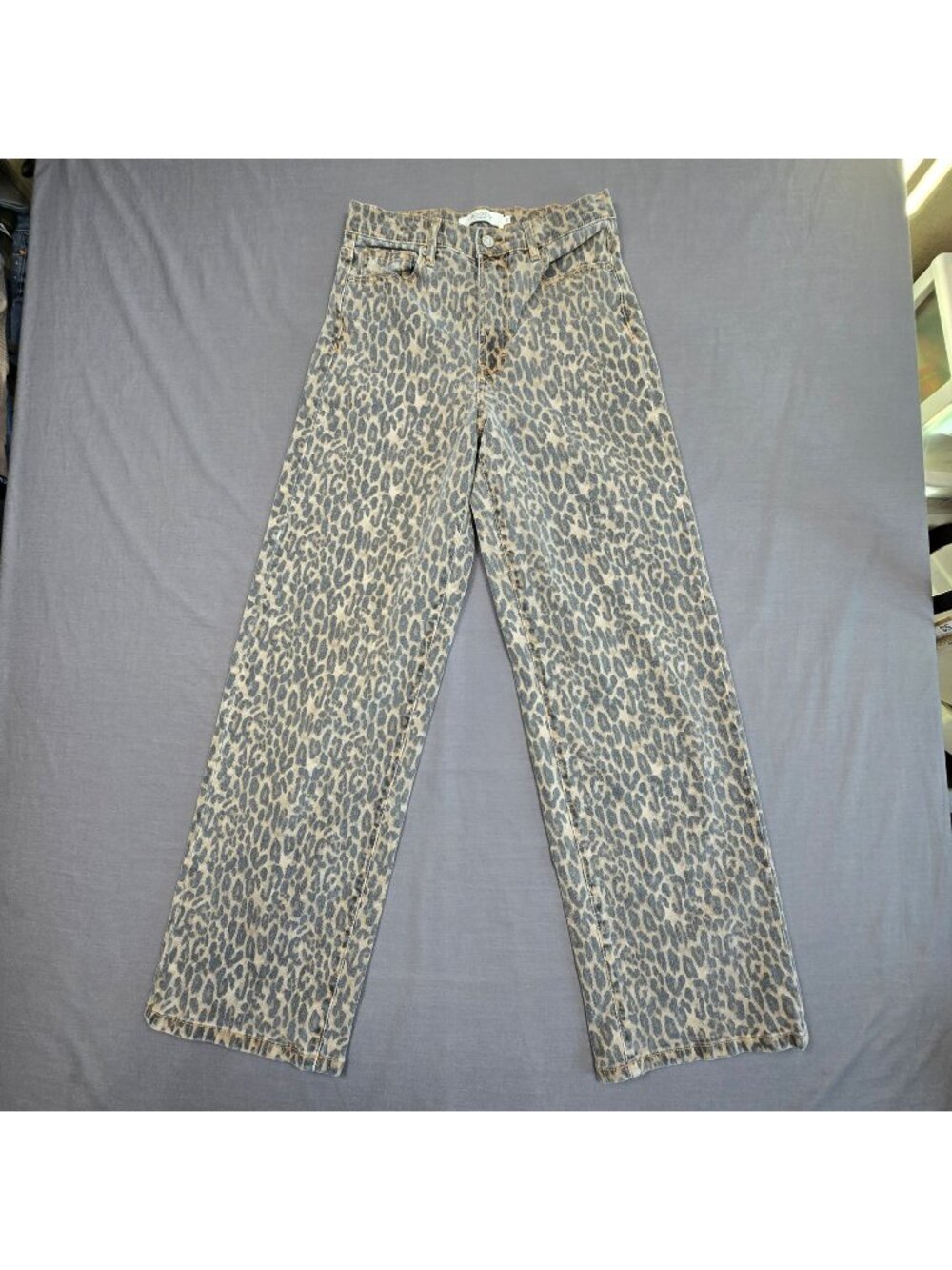 Hidden Los Angeles Wide Straight Leg Jeans Size 27 Leopard Animal Print